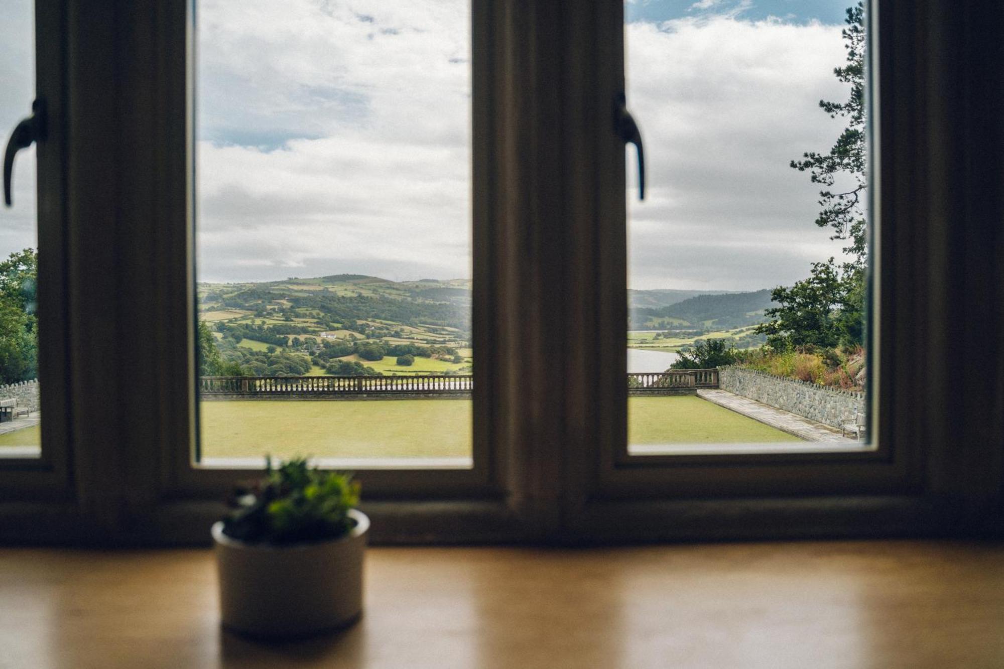 The Manor Boutique Hotel Restaurant And Bar Conwy Exterior foto